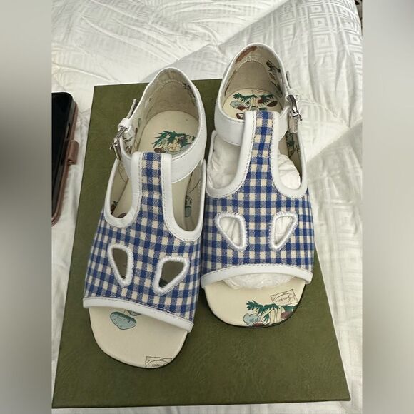 Gucci girls shoes brand new in box size 27us size 11 - Picture 1 of 4